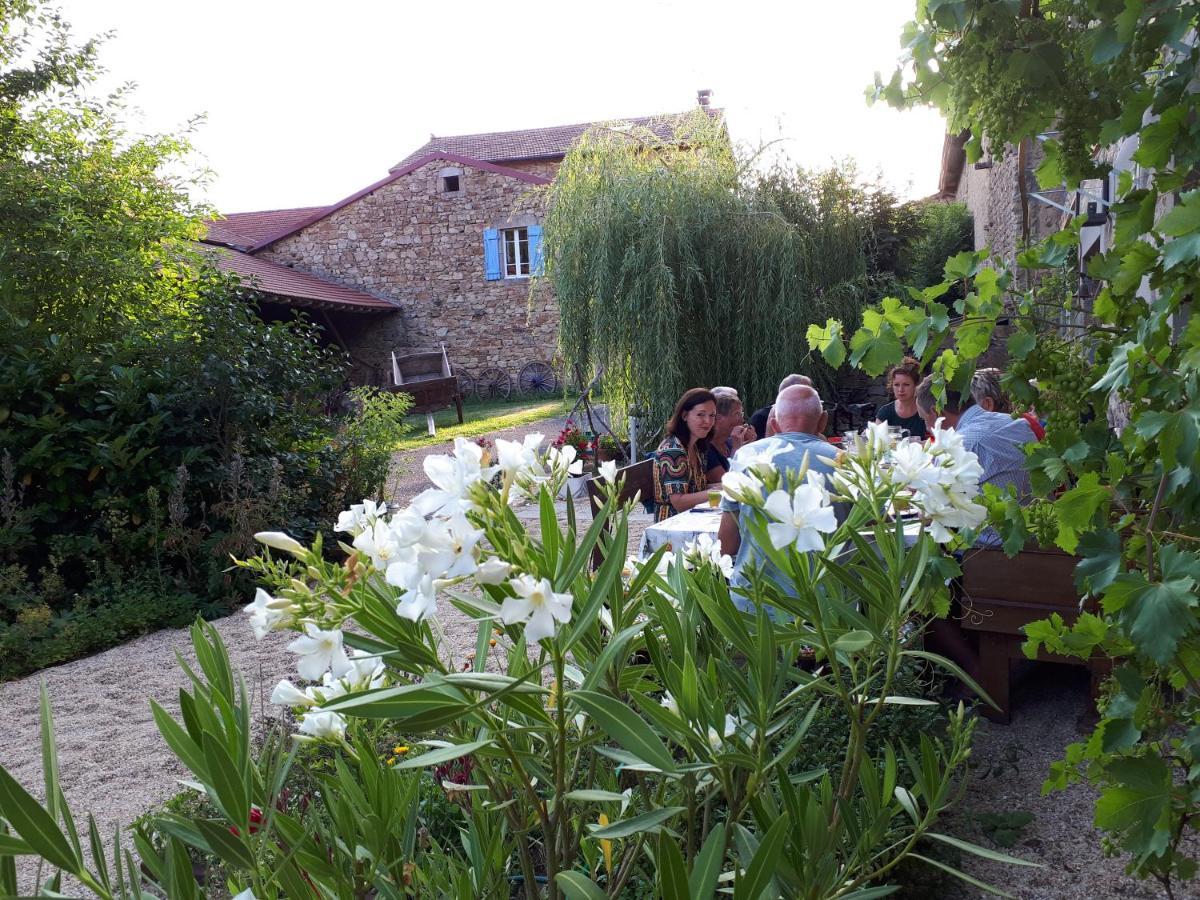 Bed and Breakfast Le Vertige Échandelys Exterior foto