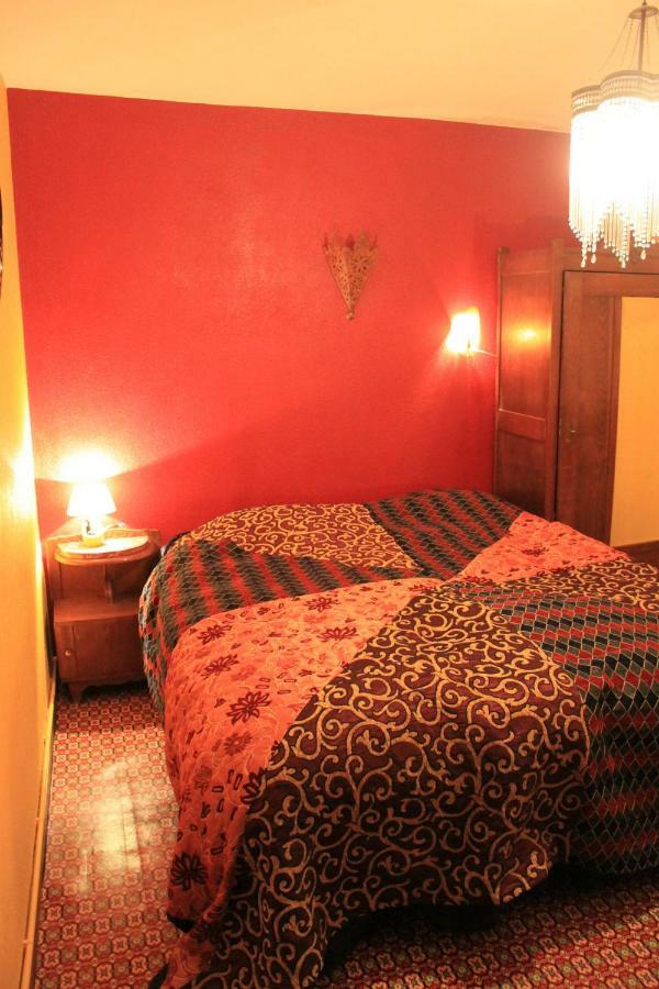 Bed and Breakfast Le Vertige Échandelys Zimmer foto
